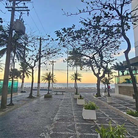 Lindo Apto - Completo - Praia Pitangueiras --3
